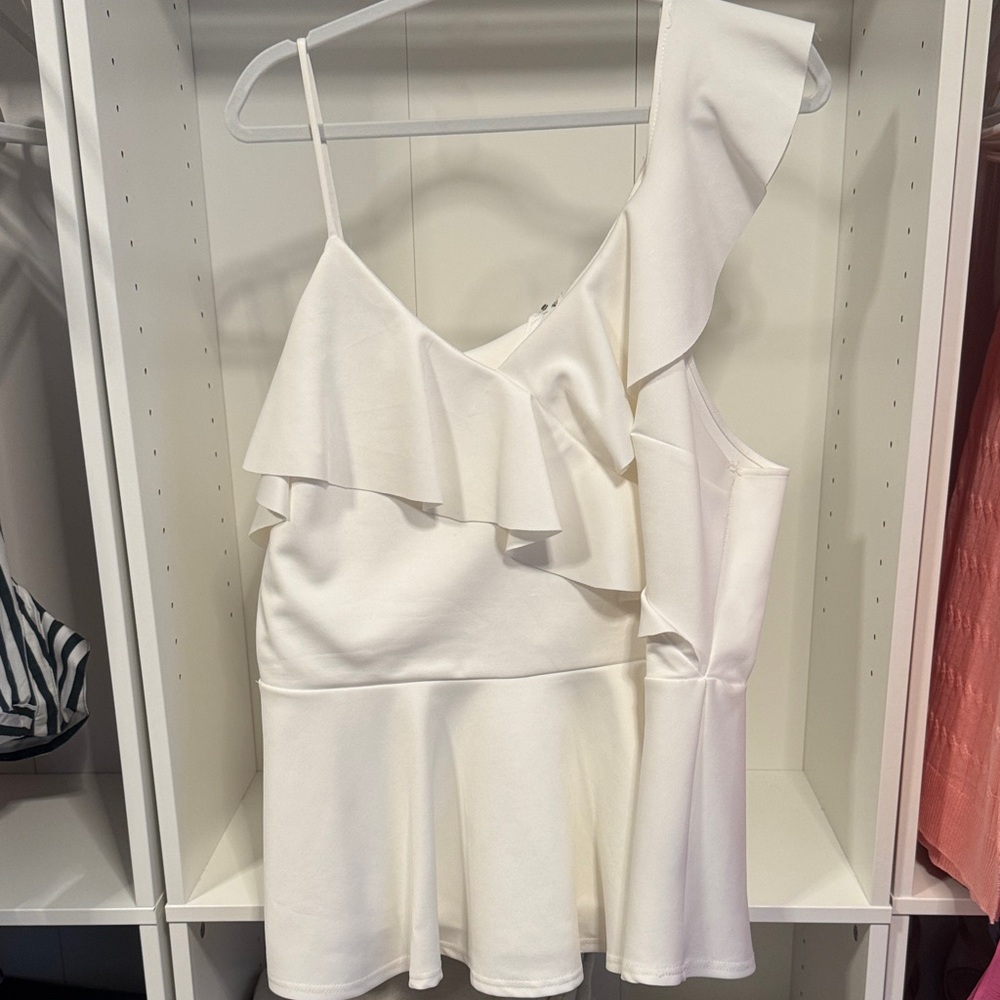Fashion to Figure Cream Elegant Top